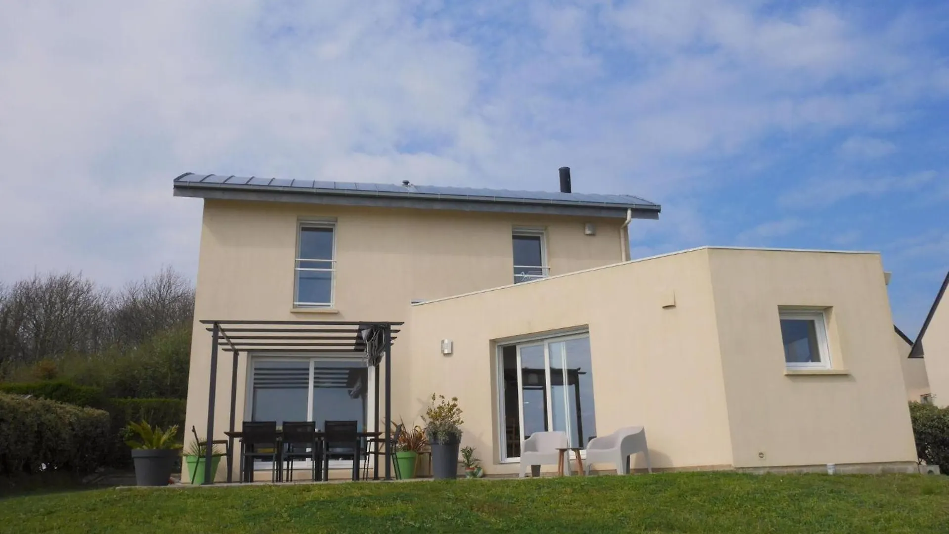 180° Panoramic Sea View, Holiday Home, Telgruc-Sur-Mer